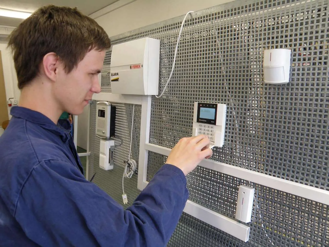 sou-stavebni-opava-elektrikar10